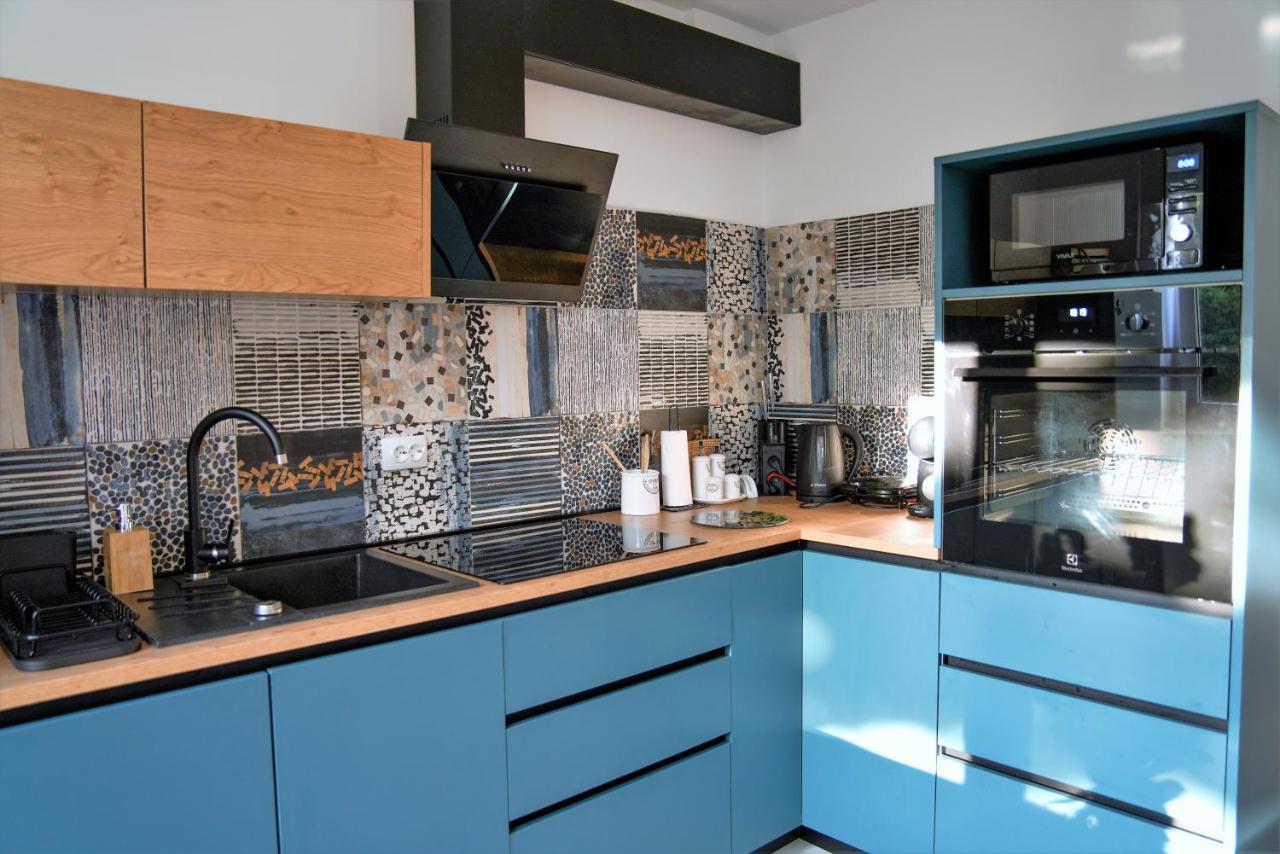 Stunning New Apartment In Centre Of Buzet Extérieur photo