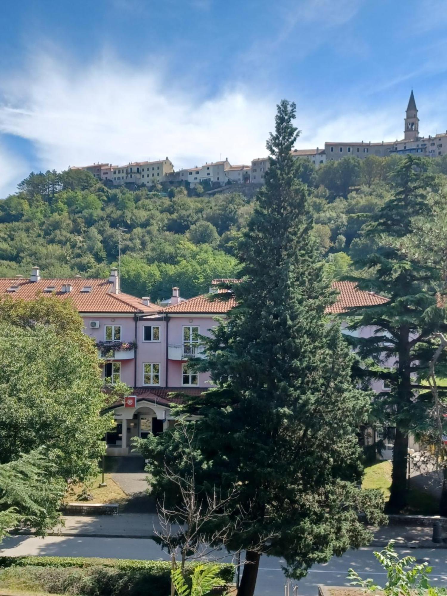 Stunning New Apartment In Centre Of Buzet Extérieur photo